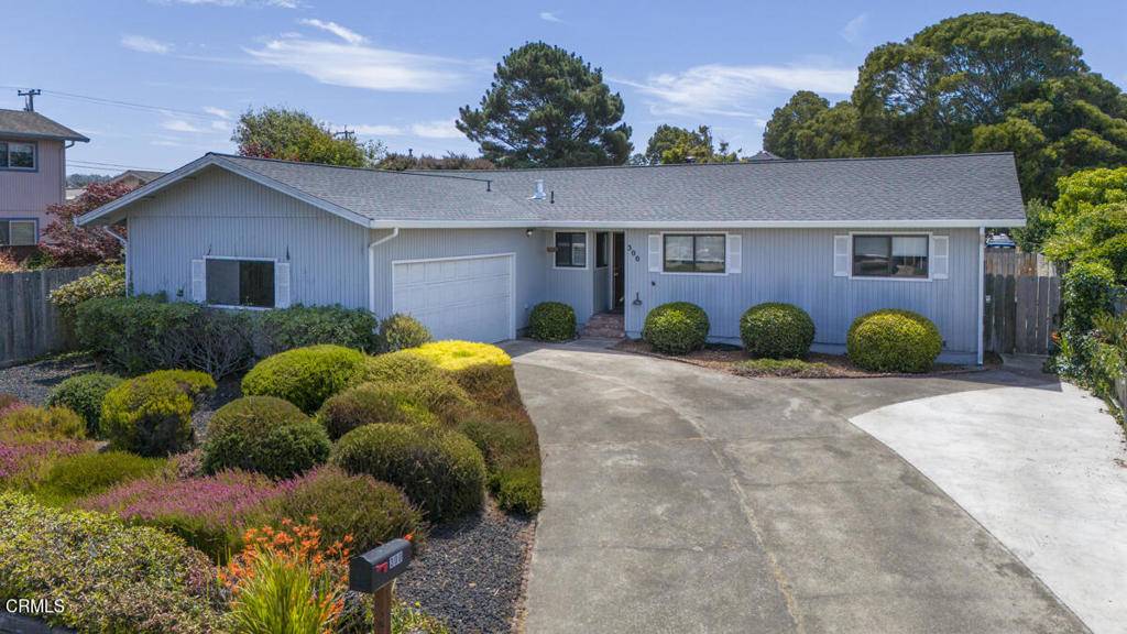 Fort Bragg, CA 95437,300 Penitenti WAY