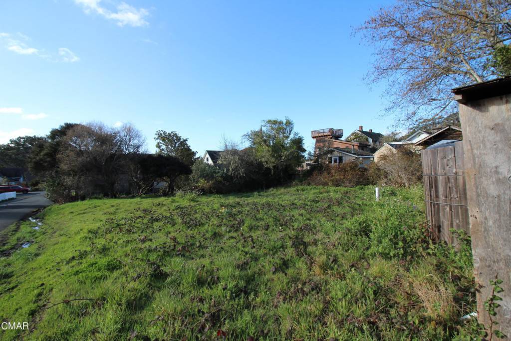 Mendocino, CA 95460,10430 Evergreen ST