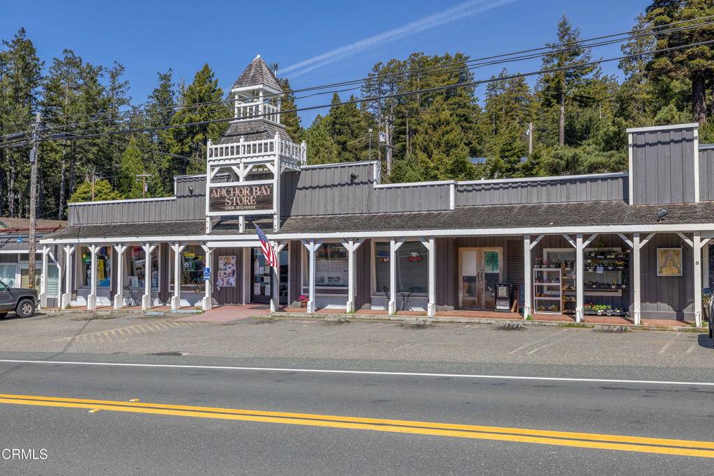 Gualala, CA 95445,35507 S Highway 1