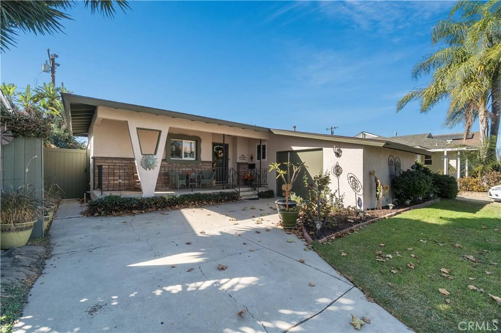 Long Beach, CA 90815,2851 Nipomo AVE