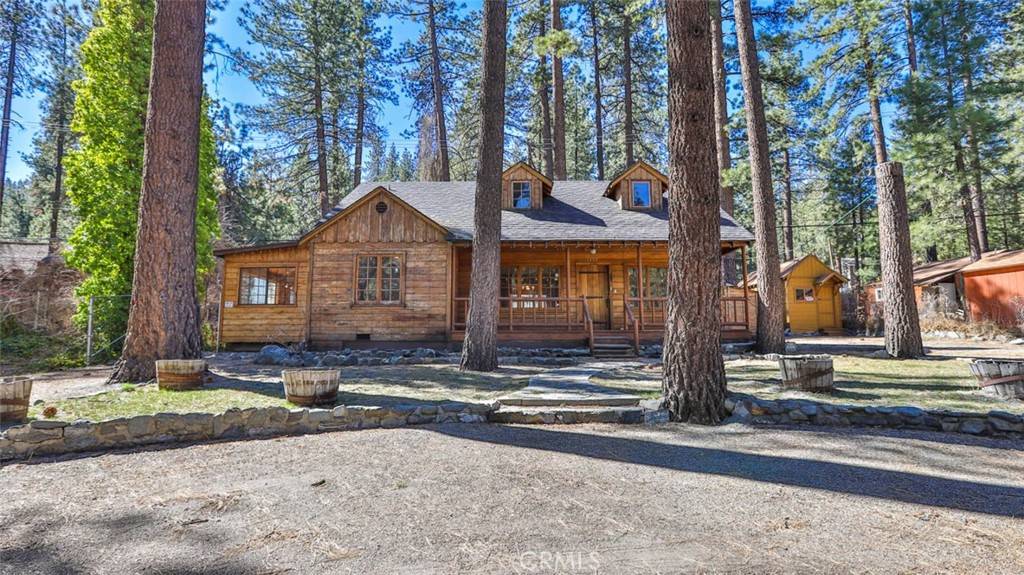 Wrightwood, CA 92397,1397 Helen ST