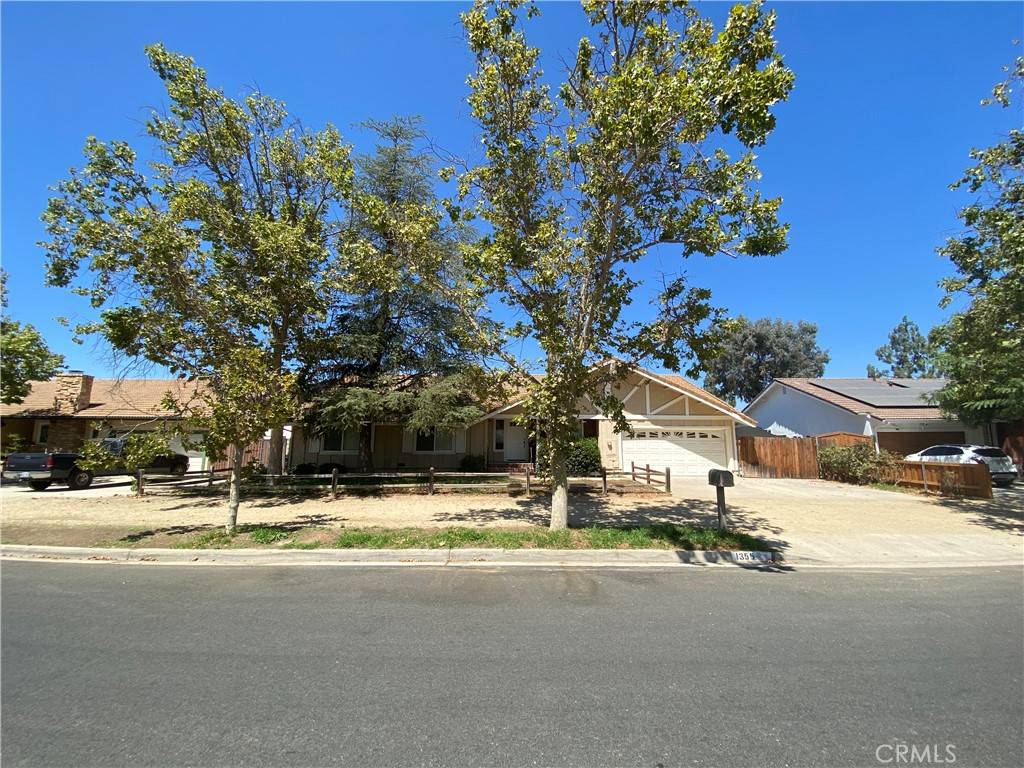 Simi Valley, CA 93065,1355 Nonchalant DR