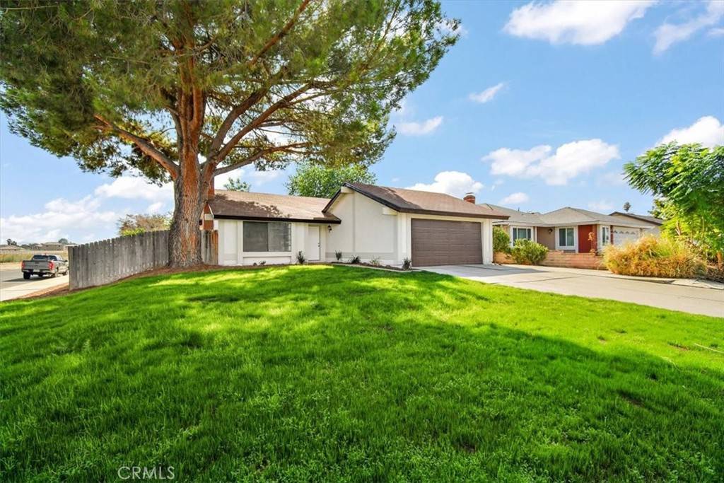 Riverside, CA 92503,10008 Julian DR