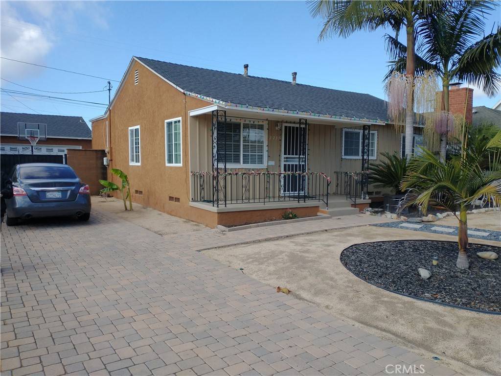 Long Beach, CA 90815,2235 Senasac Ave,