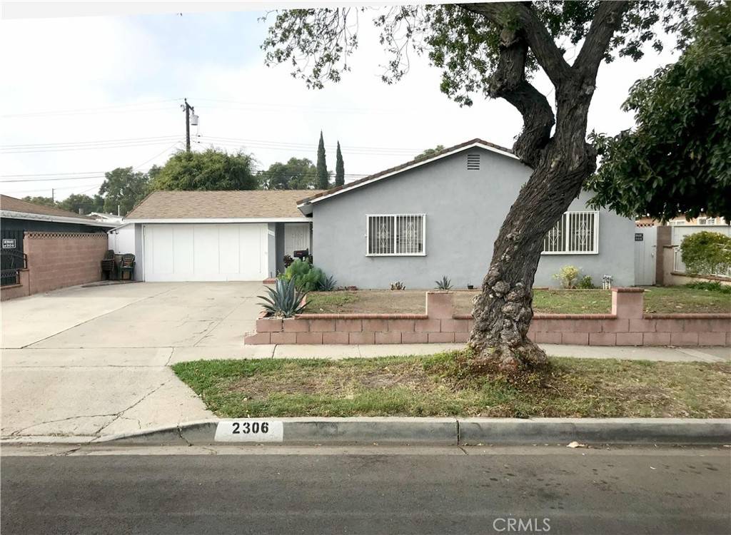 Santa Ana, CA 92704,2306 S Diamond ST