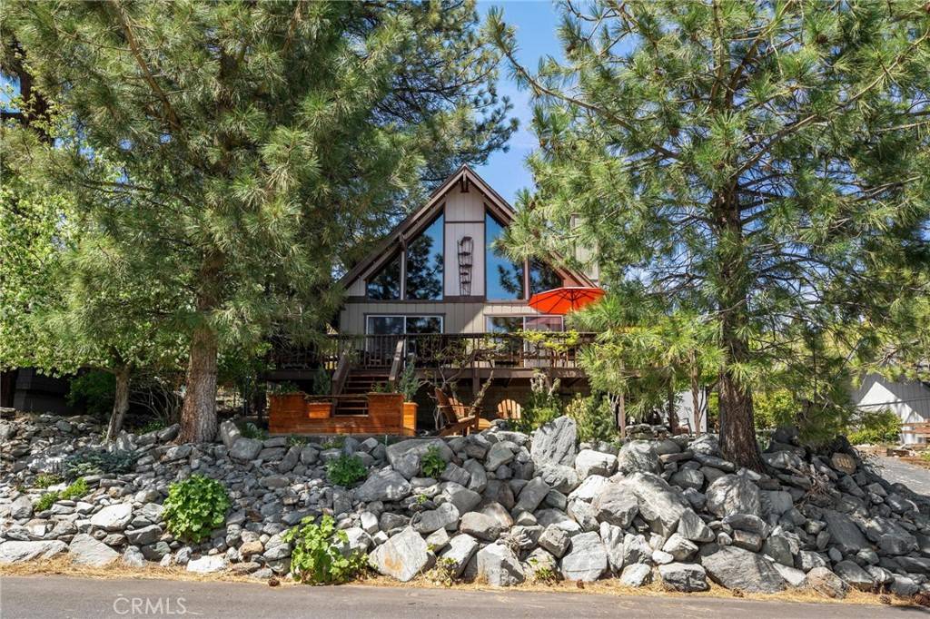 Wrightwood, CA 92397,5432 Locarno DR