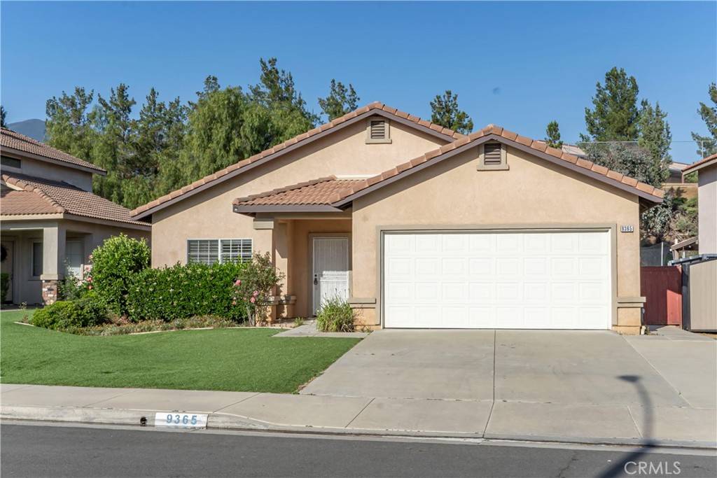 Corona, CA 92883,9365 Nickellaus CT