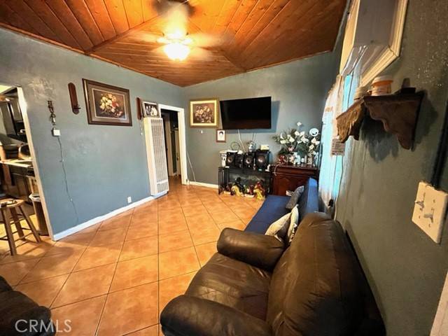 Bloomington, CA 92316,18527 13th ST