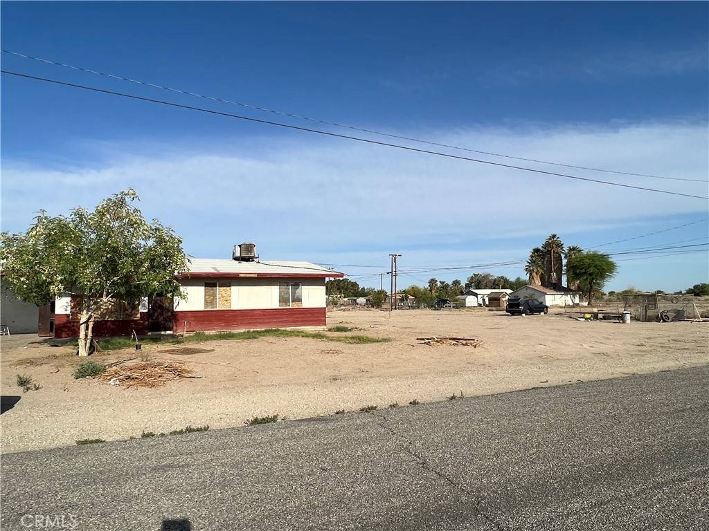 Niland, CA 92257,8010 Luxor AVE