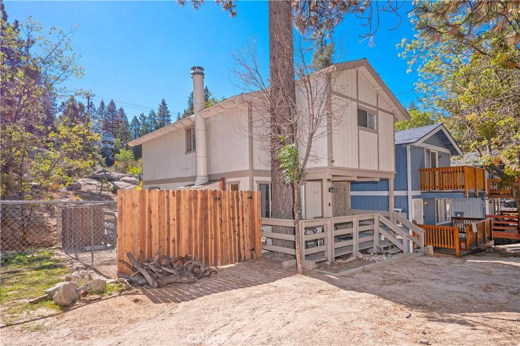 Arrowbear, CA 92382,2315 Eagle LN