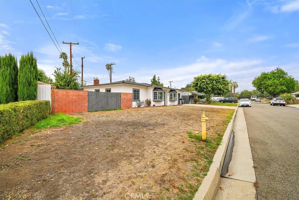 Glendora, CA 91740,927 S Danehurst AVE