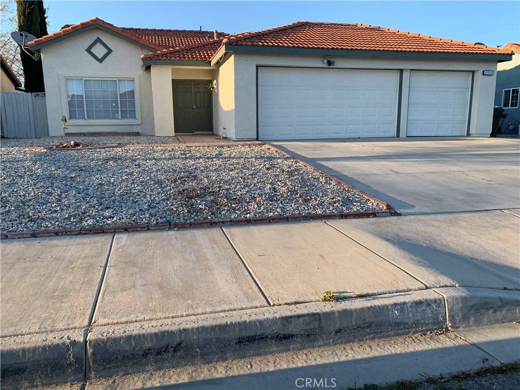 Adelanto, CA 92301,11194 Desert Rose DR