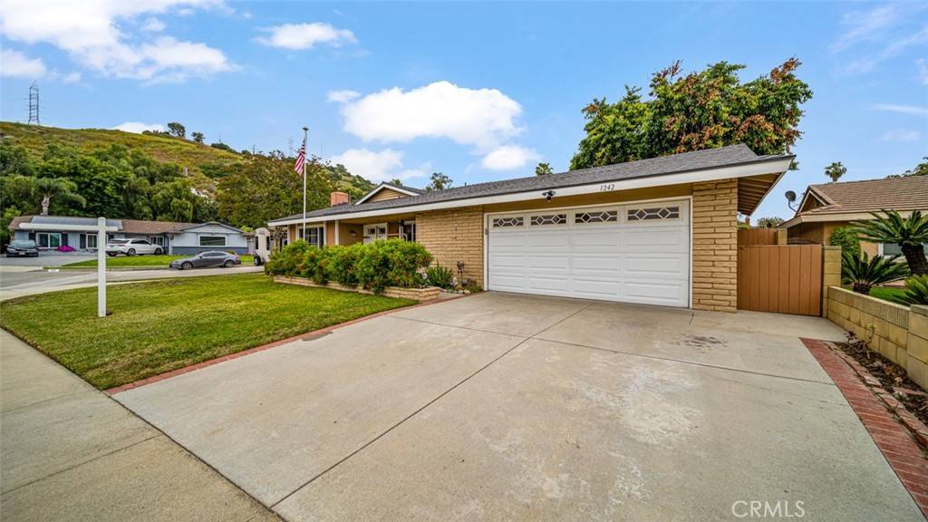Glendora, CA 91740,1242 S Glencroft RD