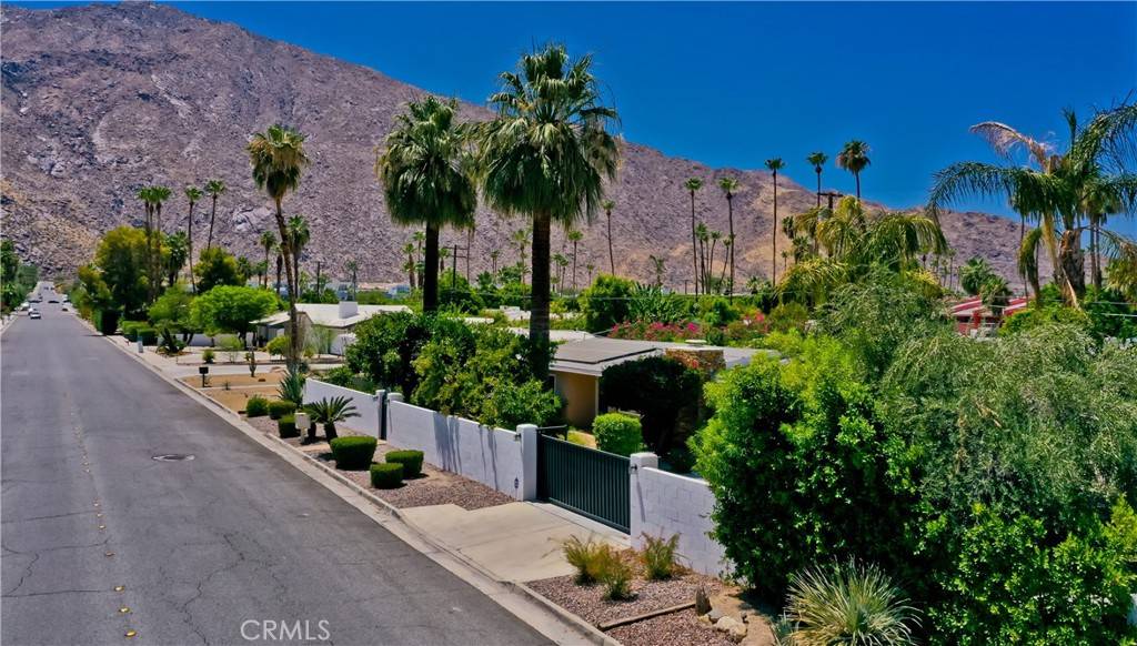 Palm Springs, CA 92264,748 E Mesquite AVE