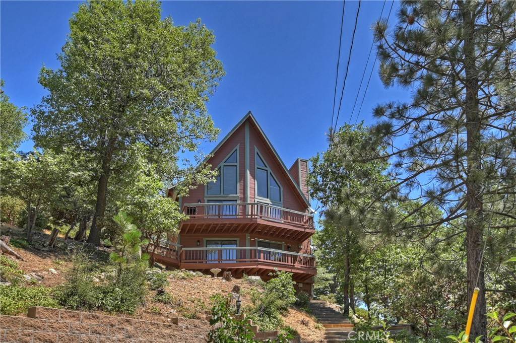 Lake Arrowhead, CA 92352,28230 Grenoble DR