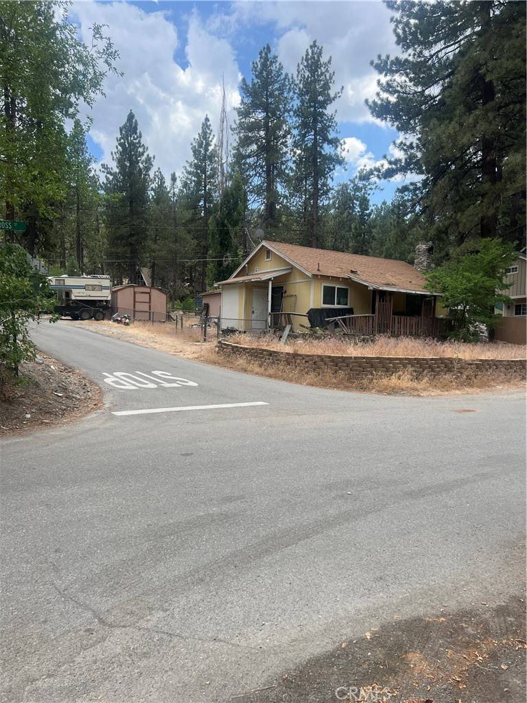 Wrightwood, CA 92397,1445 Ross ST