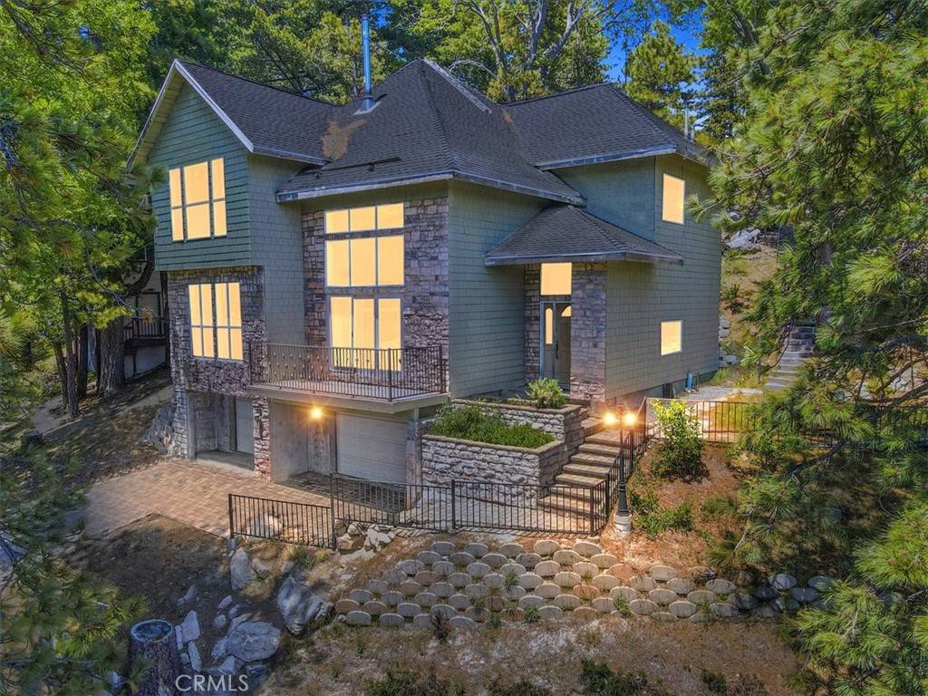 Lake Arrowhead, CA 92352,26480 Walnut Hills DR