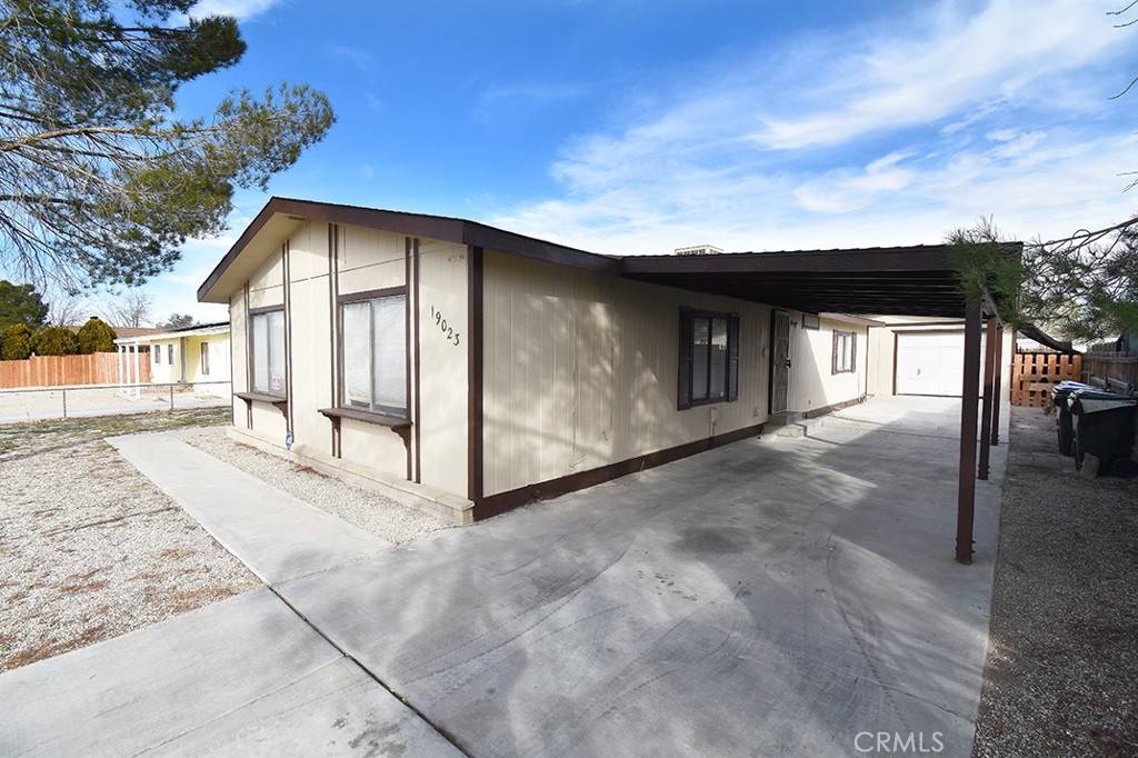 Adelanto, CA 92301,19023 Dennis ST