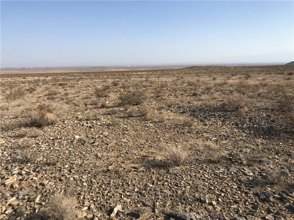 Adelanto, CA 92301,0 Pershing Lane