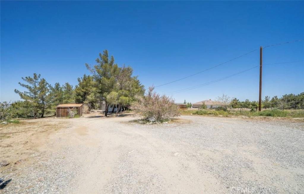 Pinon Hills, CA 92372,1568 Smoketree RD