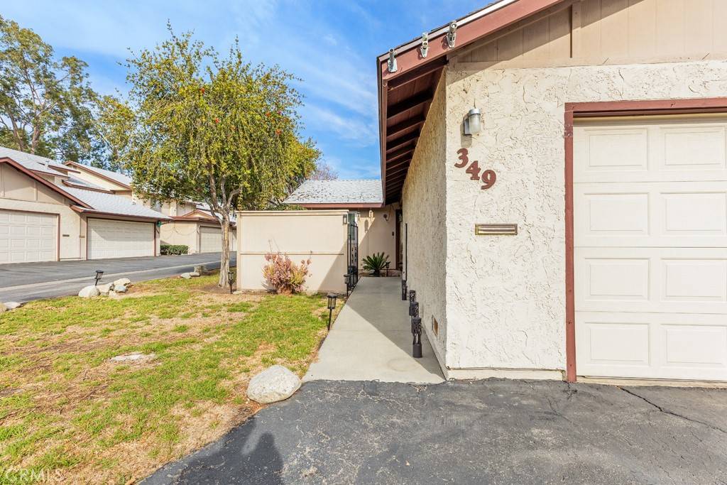 Azusa, CA 91702,349 W Saint Andrews LN