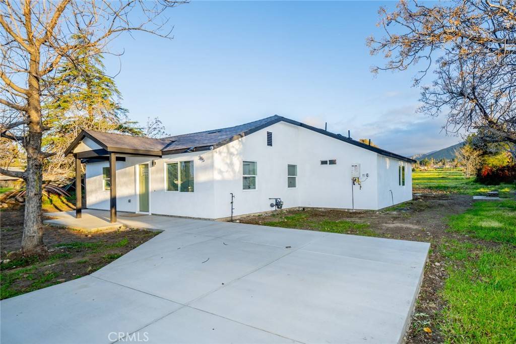 Banning, CA 92220,385 E Hoffer ST