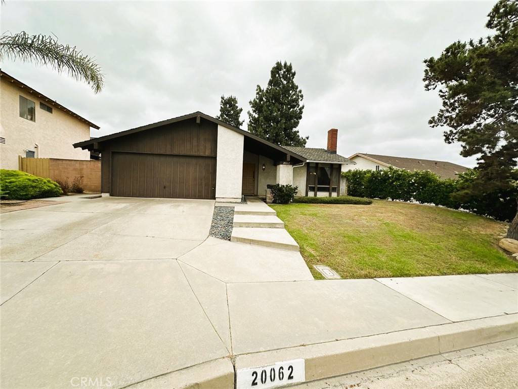 Yorba Linda, CA 92886,20062 Canyon DR