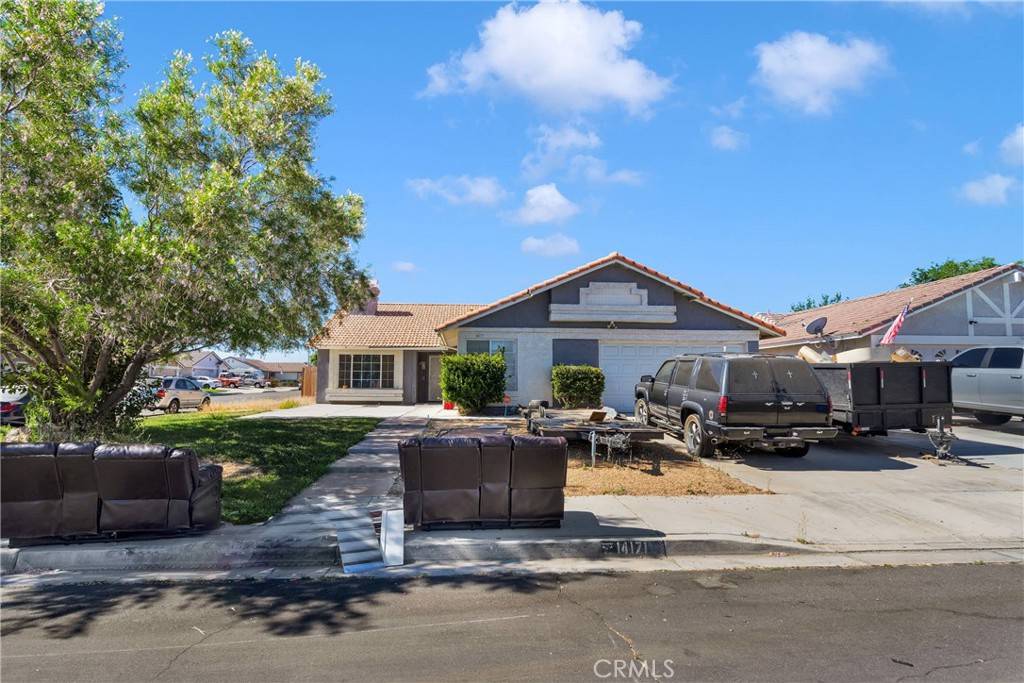 Victorville, CA 92392,14171 Paso Robles CT