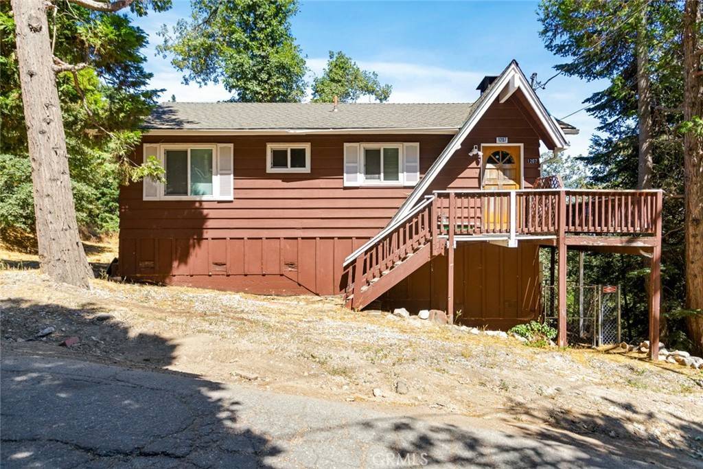 Rimforest, CA 92378,1207 Scenic WAY