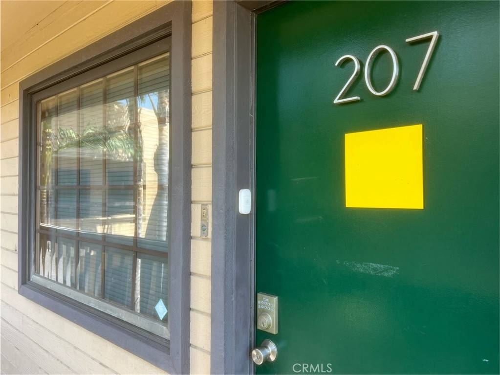 San Dimas, CA 91773,1305 W Arrow #207