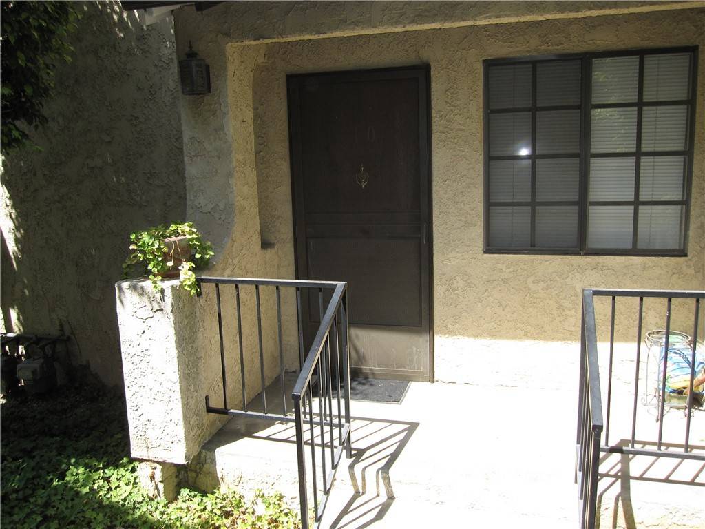 Azusa, CA 91702,153 W 9th ST #10