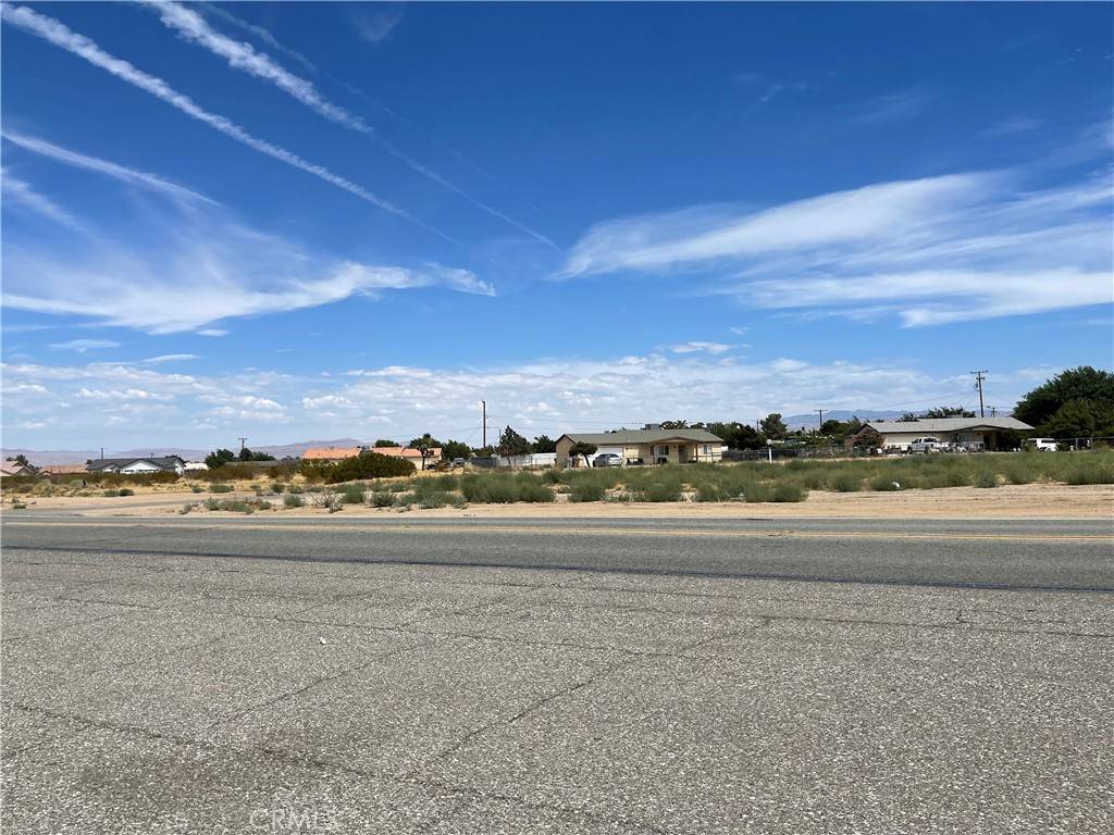 Hesperia, CA 92345,11442 Mariposa RD