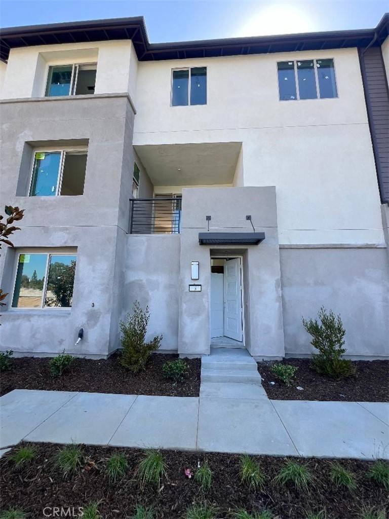 Placentia, CA 92870,1554 Topeka Ave Unit 3