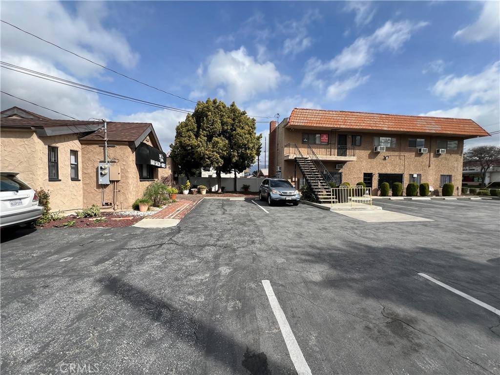 Covina, CA 91722,1051 N Citrus AVE