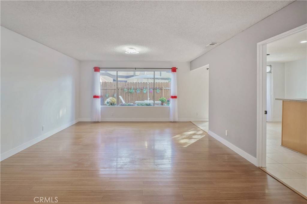 Panorama City, CA 91402,9800 Vesper AVE #140