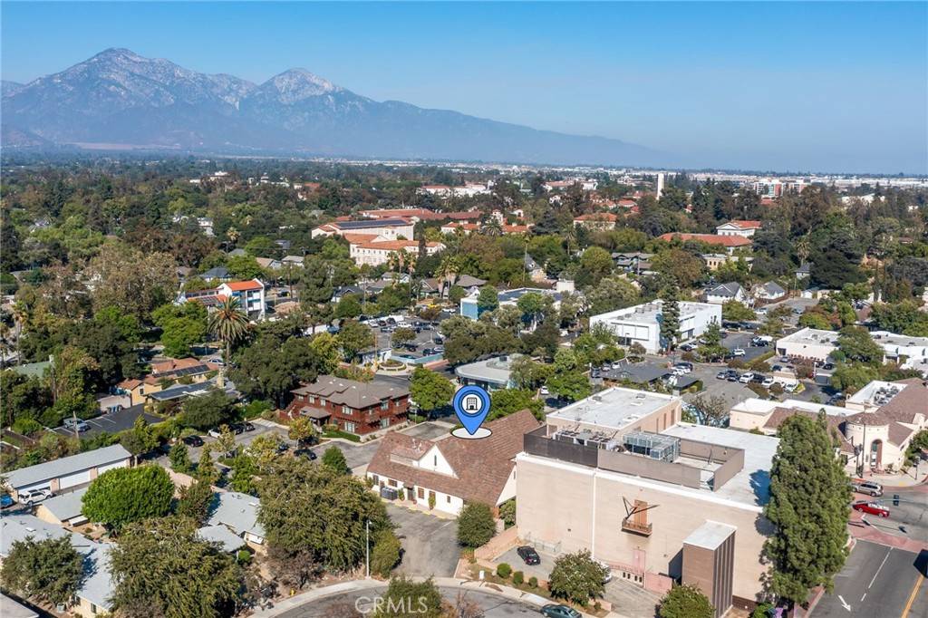 Claremont, CA 91711,325 N Indian Hill BLVD