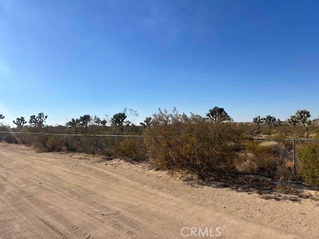 Phelan, CA 92371,5202 La Mesa RD