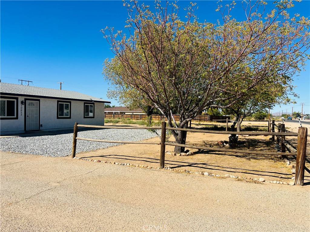 Apple Valley, CA 92308,10852 Navajo RD