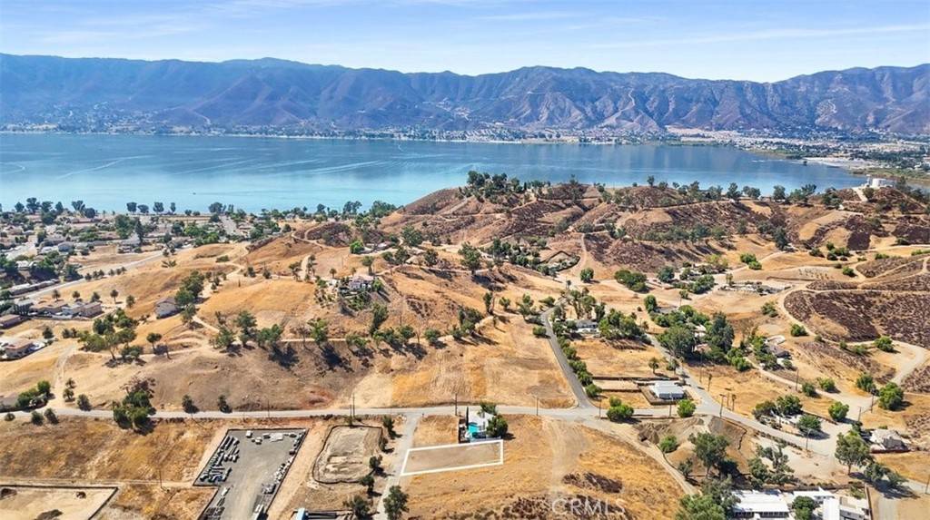 Lake Elsinore, CA 92530,0 Feldman