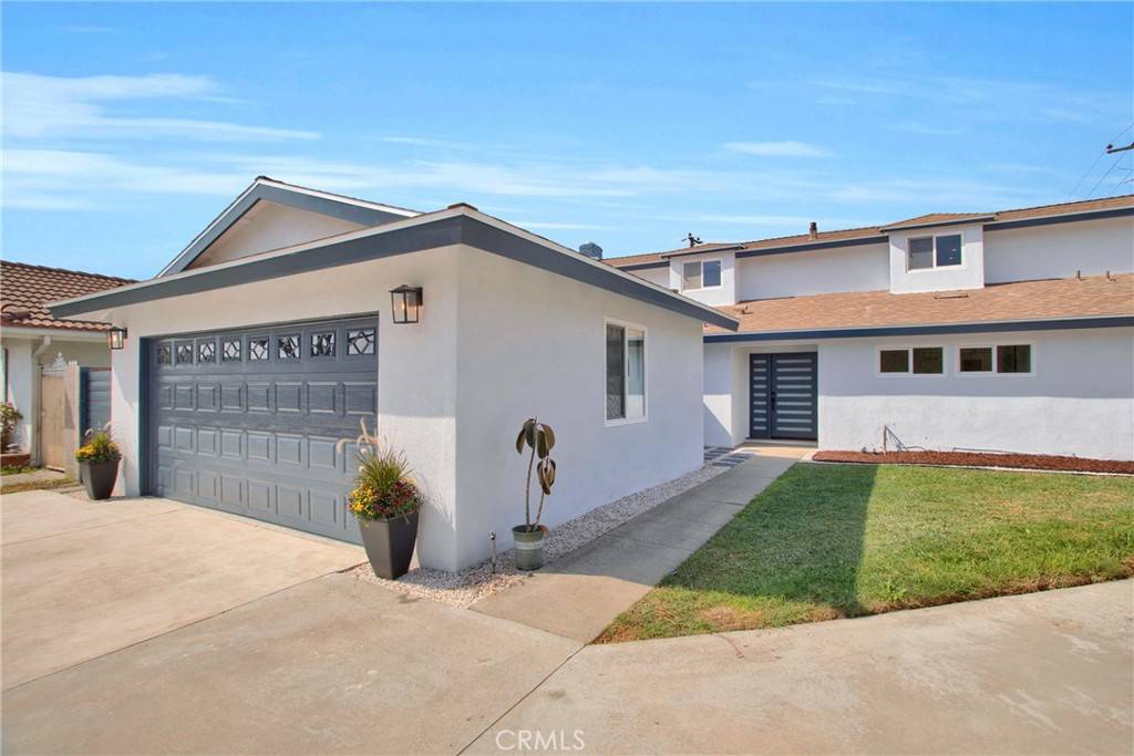 Fountain Valley, CA 92708,16515 Walnut ST