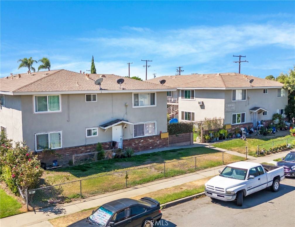 Ontario, CA 91762,1027 W E ST