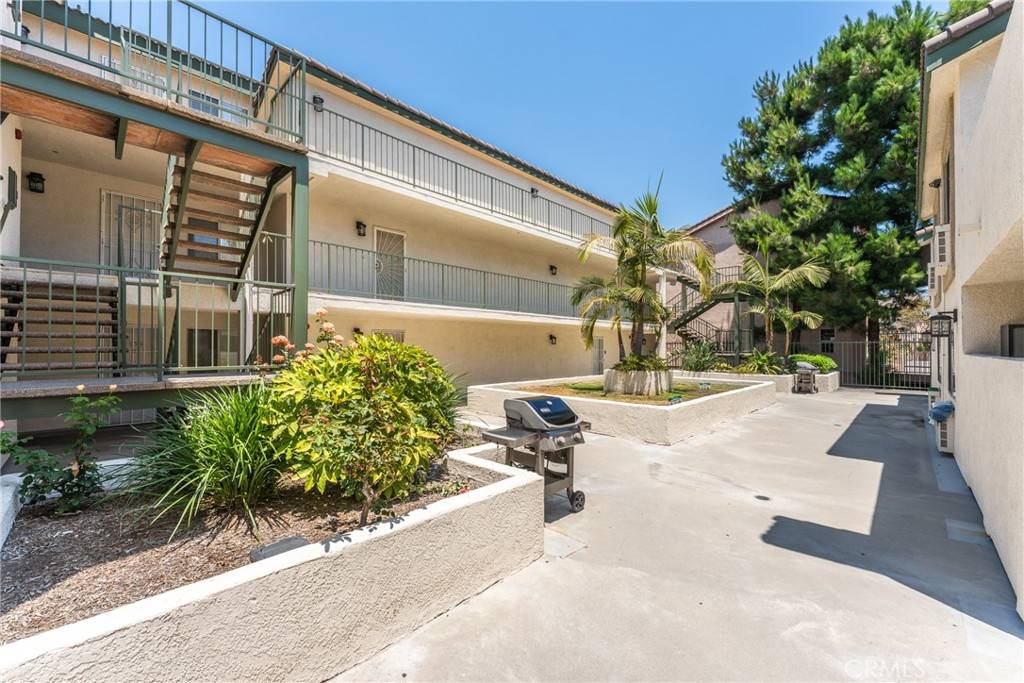 Paramount, CA 90723,15000 Downey AVE #354