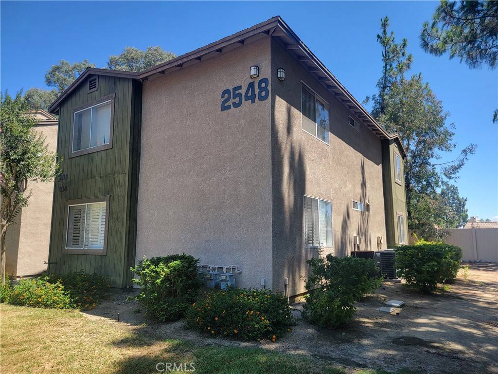 Corona, CA 92882,2548 Avenida Del #104