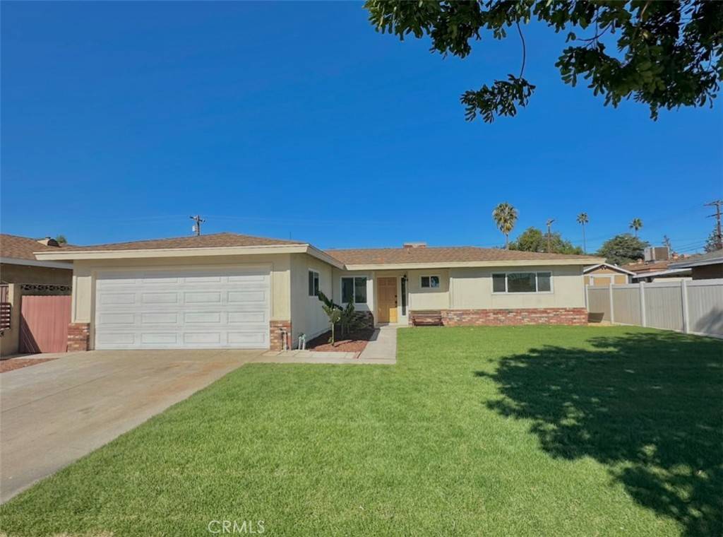 Fontana, CA 92335,17480 Hawthorne CT