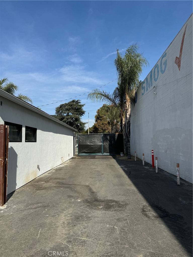 Pomona, CA 91768,1420 W Holt AVE