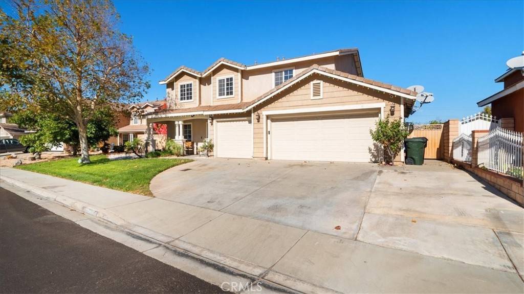 Fontana, CA 92337,17036 La Vida CT