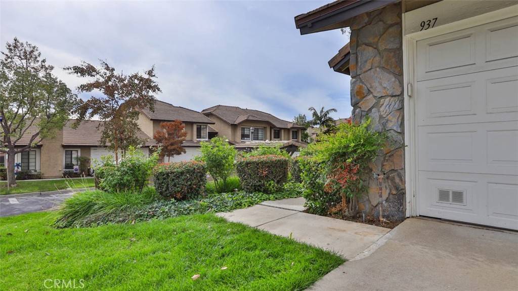 Glendora, CA 91740,937 Sandstone Drive