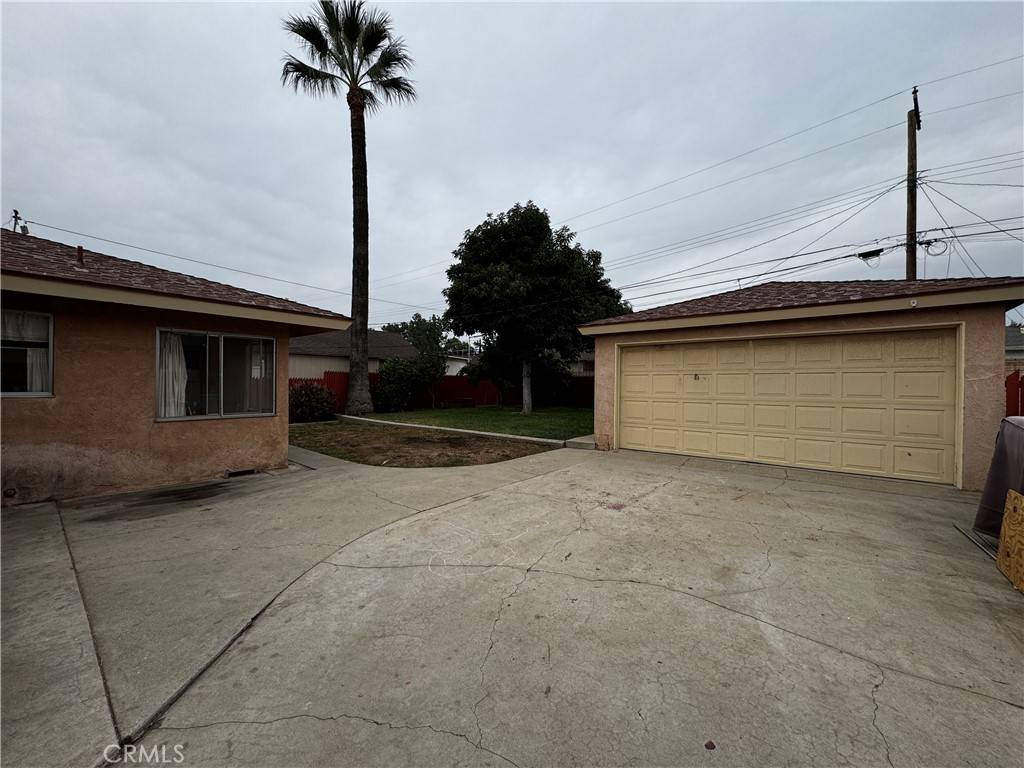 Ontario, CA 91762,542 W I ST