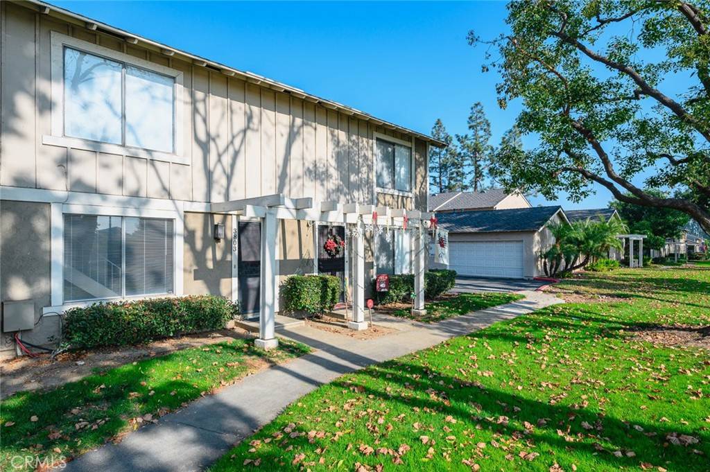 La Verne, CA 91750,3803 Burton PL