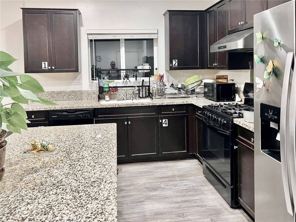 Ontario, CA 91761,2463 E Derby LN